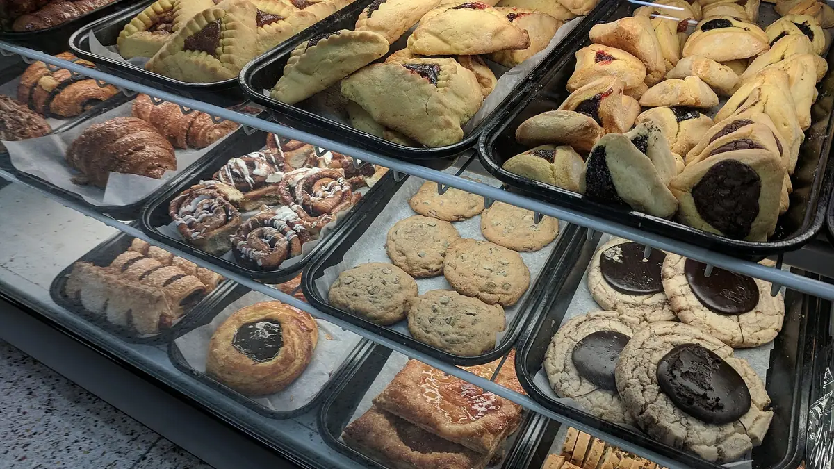 Waterfields – bakery in Bruche, Warrington